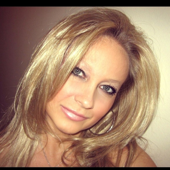 Meet your Posher, Mary - Picture 11 of 14